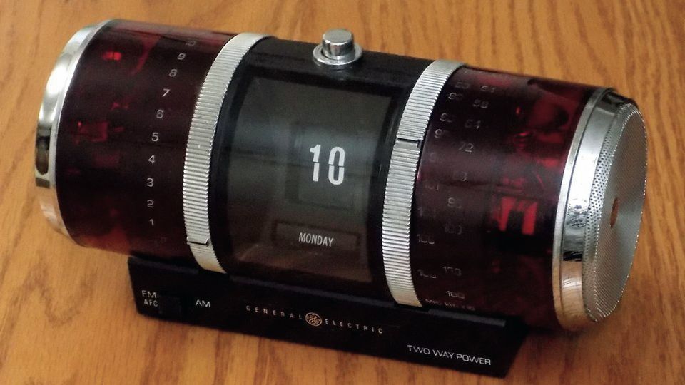 A retro flip calendar showing the date
